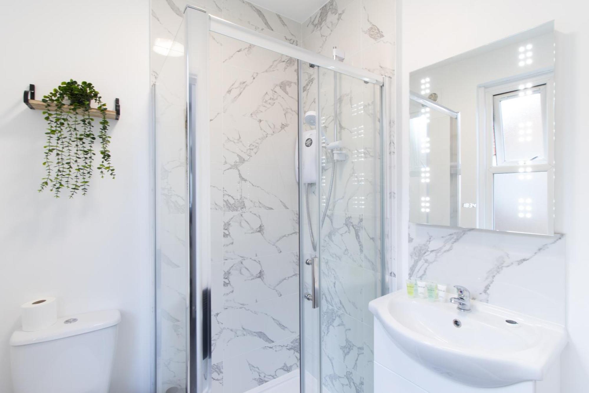 Open Mind Property - Apartment With 2 Double Beds Portsmouth Eksteriør bilde